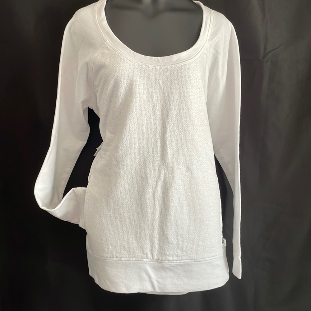 Danskin white fleece front cotton back material design on front long sleeve Sz M